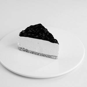 Blueberry Cheesecake Slice (100g)