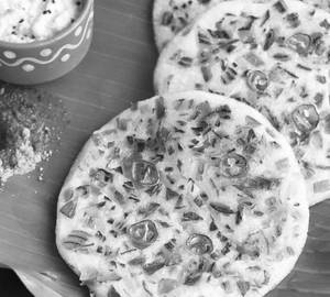 Uttapam 2Pcs