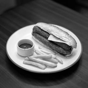 Mafia (tripple Sausage Hot Dog)