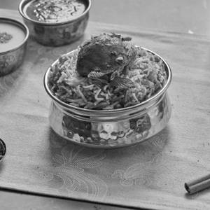Mini Chicken Dum Biryani (Serves - Small Hunger)