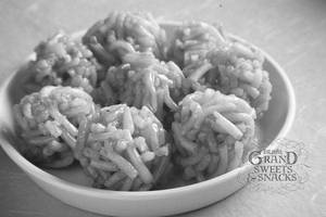 Manoharam Urundai (250 Grams )