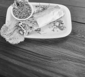 Chicken And Keema Mix Roll Without Egg