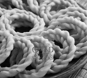 Hand Murukku (250 gms)