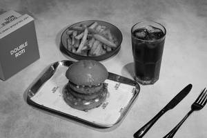 Veg Mexican Burger + Peri Peri Fries + Coke