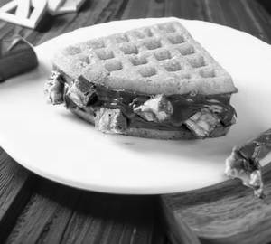 Snickers Waffle