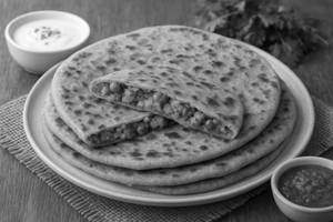 Aloo matar paratha