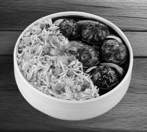 Veg Fried Rice And Manchurian Dry 4 Pcs