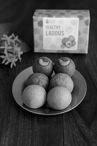Women Special Laddu Box