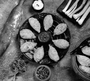 Paneer steamed momos