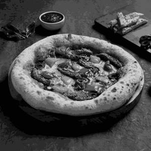 Pesto Grilled Chicken Pizza