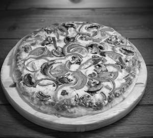 Veg pizza [8 inch]
