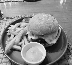 Crispy Fried Chicken Burger