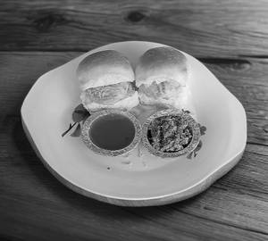 Vada Pav (2 Nos)