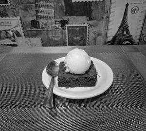 Brownie with Ice Cream