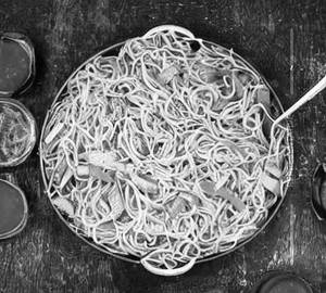 Veg Hakka Noodles