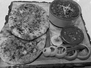 Amritsari Chole Kulcha Thali