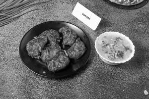 Chicken Manchurian Momo (6 Pieces)