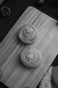 Minced Meat Puff (1 Piece)