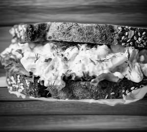 Grilled Egg- veggies sandwich