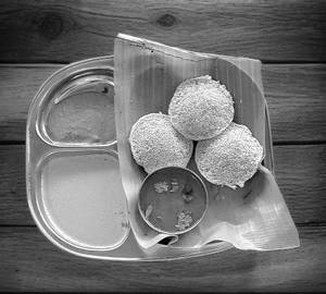 Millet idly [3 pieces]