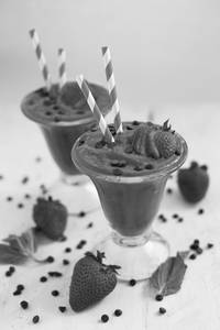 Strawberry milk shake