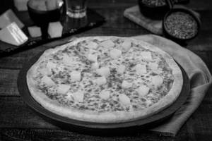Cheese And Pineapple Pizza