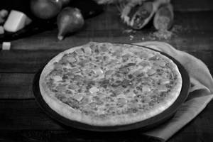 Cheese And Onion Pizza