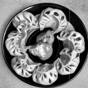 Butter Garlic Paneer Tikka Momos Pan Fried