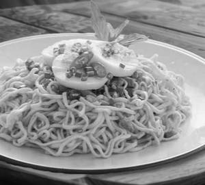 Egg Maggie
