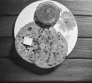 2 aloo paratha