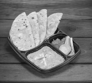 Matar paneer with 4 roti