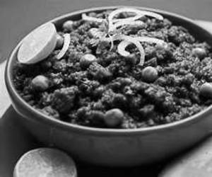 Mutton Kheema Naan (Barkaas Special)