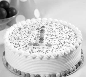 Vanilla Gems Cake