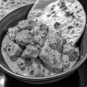 Butter Chicken Combo With Choice Of Bread