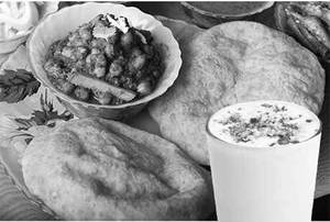 Chole Bhature+lassi
