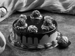 Ferrero Rocher Eggless Cake