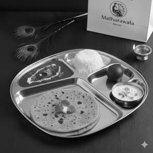 Paneer Paratha Meal With Sweet