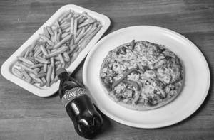 Classic margheria pizza [7 inch] with french fries and thumps up 250ml