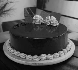 Dark Chocolate Cake