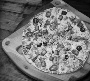 Fried Paneer Pizza (Large 10 Inch)