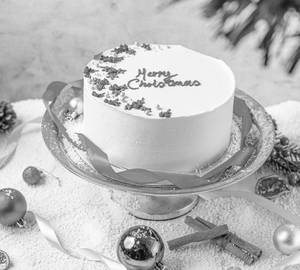 Vanilla Christmas Cake