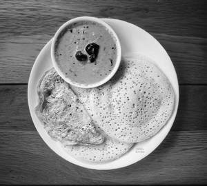 4 Thattu Dosa Chutney + Double Omlette