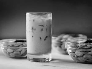Roasted Almond Iced Latte