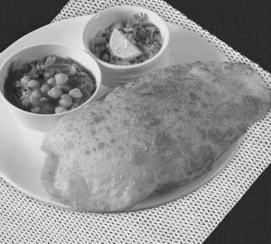 Paneer chole bhature