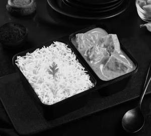 Paneer Currry With Naan/ Paratha/ Rice And Salad