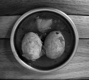 Egg curry(2pcs)
