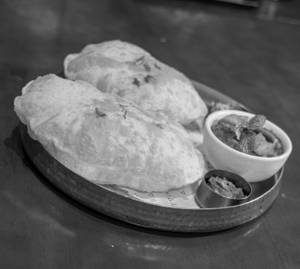 Purani Dilli Ke Chole Bhature (Nut Free)