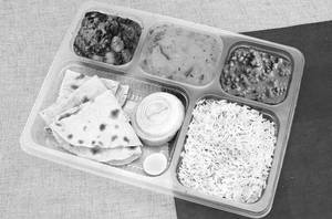 Fixed Gujarati Thali