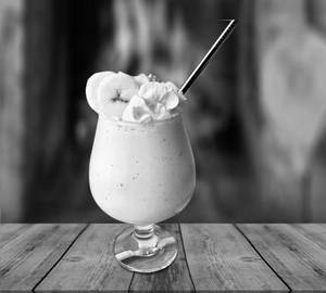 Peanut butter +banana +Oats Milkshake 