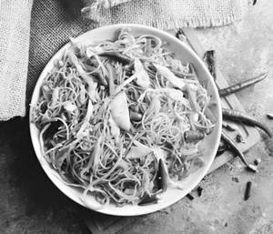 Veg Chilli Garlic Noodles